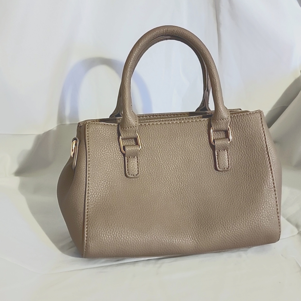Miztique handbag purse